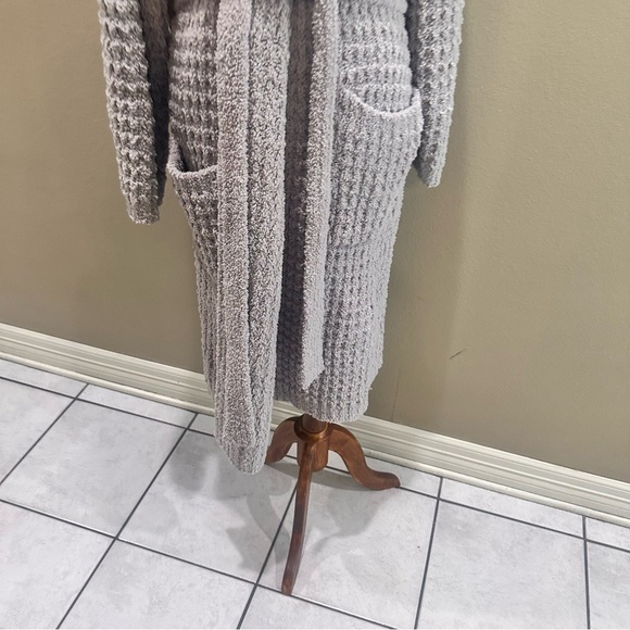 Cozy Gray Waffle Knit Robes Pottery Barn Cozy Waffle Sweater Robe pockets EUC - Picture 3 of 11
